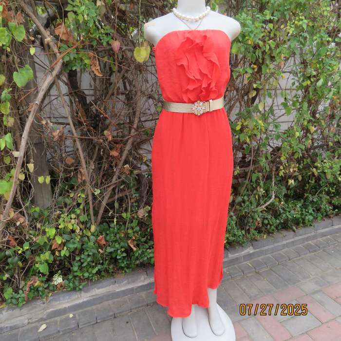 Ferrari red long strapless dress size 36. Elasticated waist. Crinkled poly-viscose. Polyester lining