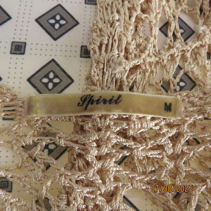 SPIRIT rich cream crochet bolero with tiny capped sleeves. Size 36. Tie on front
