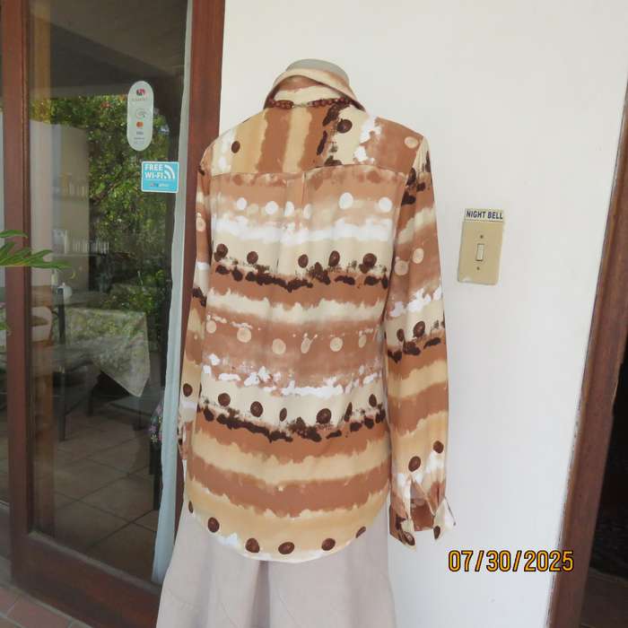WOOLWORTHS button down horizontal pattern long sleeve viscose top in size 34.