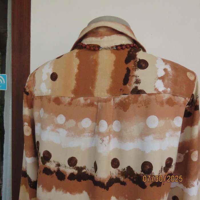 WOOLWORTHS button down horizontal pattern long sleeve viscose top in size 34.