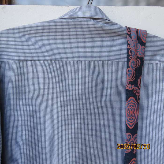 Handsome men's Size 3XL WOOLWORTHS long sleeve blue-white stripe shirt. Polycotton. Free tie
