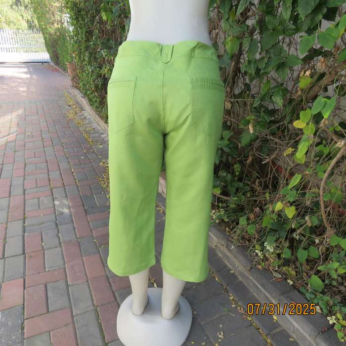 SPIRIT kelly green ramie-cotton blend cropped pants size 42.
