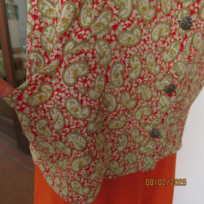 Boutique made silky polyester short sleeve jacket-top. Paisley print. Size 42