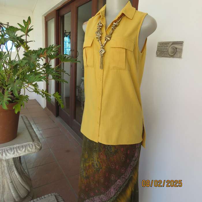 Amber yellow sleeveless cotton button down size 34 top. Shirt collar