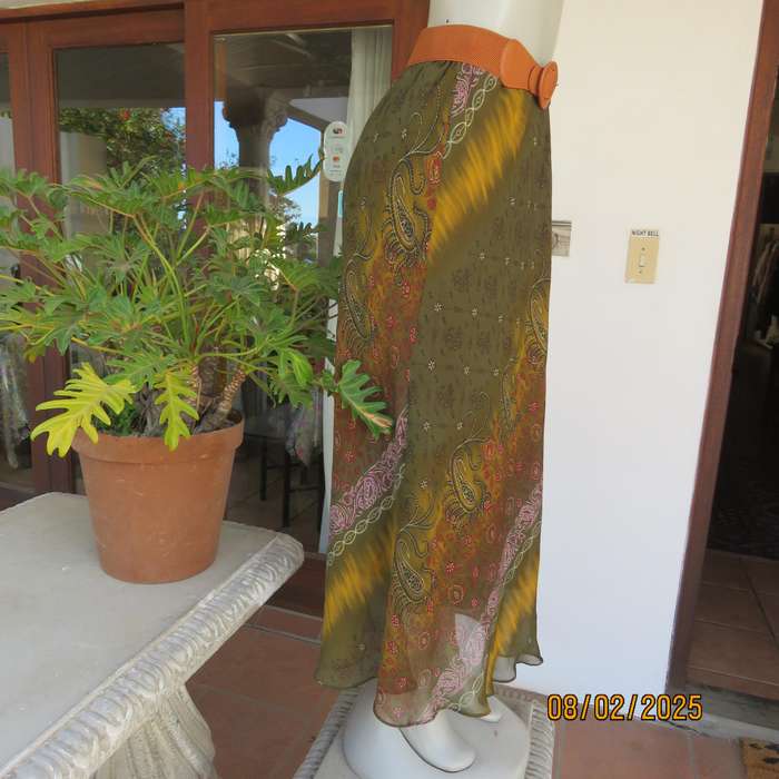 J brand ethnic straight lined sheer polyester skirt in shades of green-gold-red. Size 40