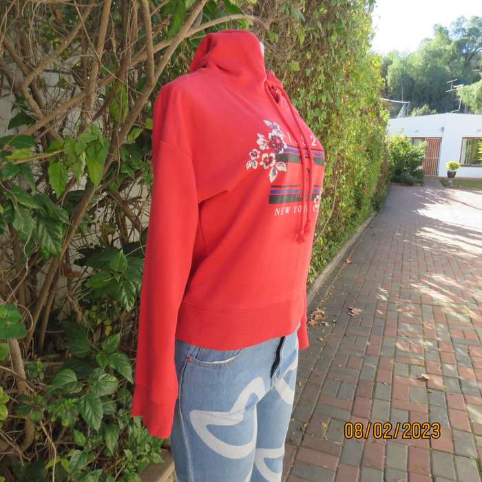 NEW LOOK crimson red hooded top with drawstring. Size 36. Warm inner.