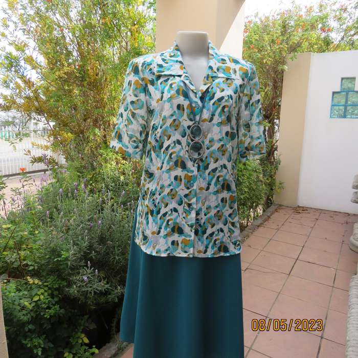 SACHEL white polyester short sleeve top with graphic gold-jade-grey print. Size 36