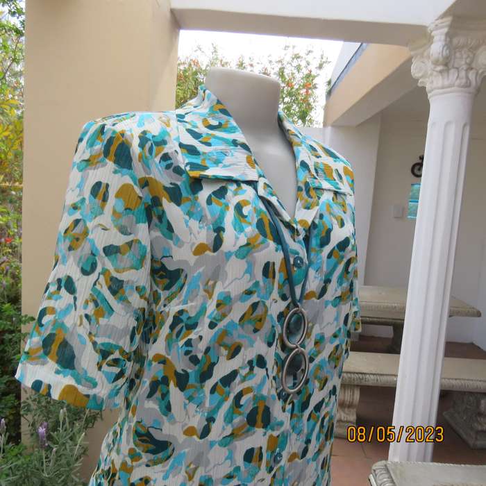 SACHEL white polyester short sleeve top with graphic gold-jade-grey print. Size 36