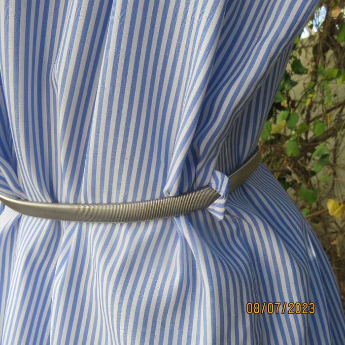 NEW ANN blue-white vertical striped polycotton slip over top size 44. Wide round collar