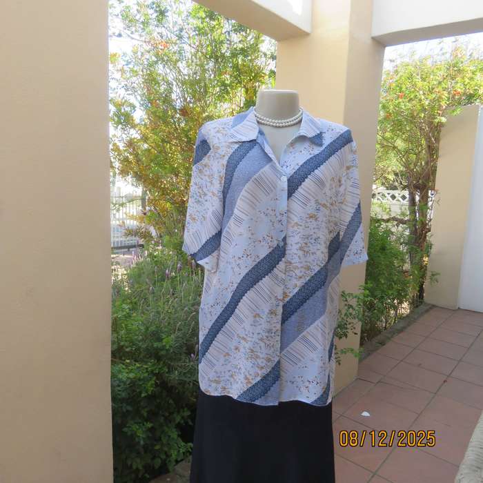 BASICS short sleeve diagonal pattern stripe top in blue-gold and white. Size 38