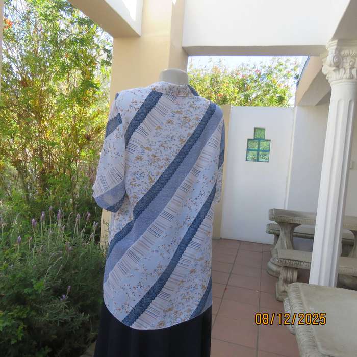 BASICS short sleeve diagonal pattern stripe top in blue-gold and white. Size 38
