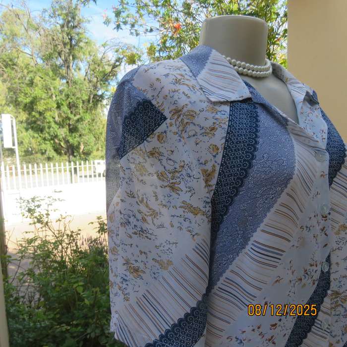 BASICS short sleeve diagonal pattern stripe top in blue-gold and white. Size 38