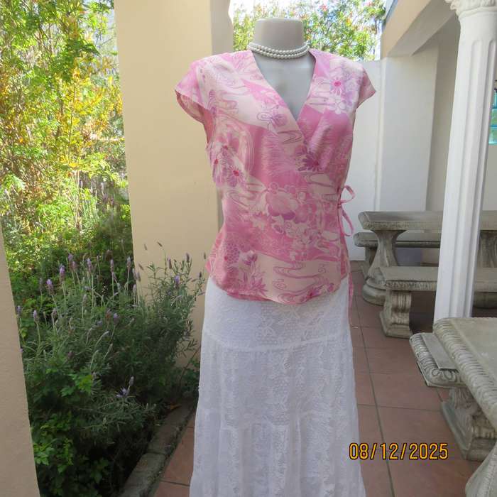 Rose pink floral fold over pure silk top. Tiny capped sleeves. Size 34