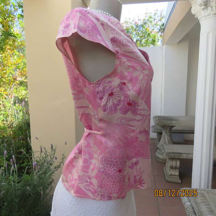Rose pink floral fold over pure silk top. Tiny capped sleeves. Size 34