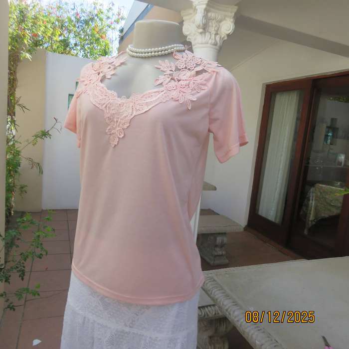 SHEILAY uk cloudy peach slip over top. Lace shoulder straps and front decoration. Size 36