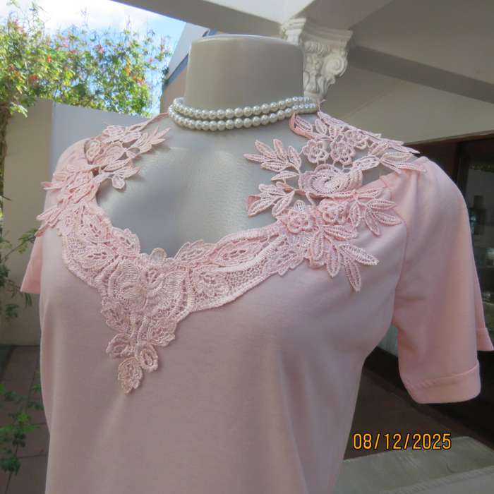 SHEILAY uk cloudy peach slip over top. Lace shoulder straps and front decoration. Size 36