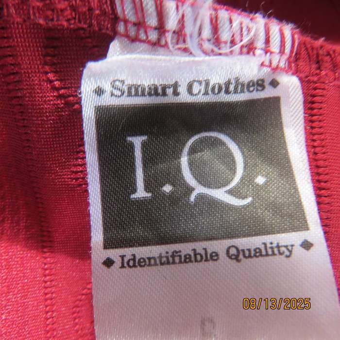 Maroon bodycon slip over embossed stretch polyester size 30 dress.