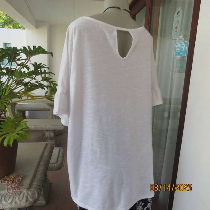 DAVID JONES white slip over size 48 top in cotton-modal blend.