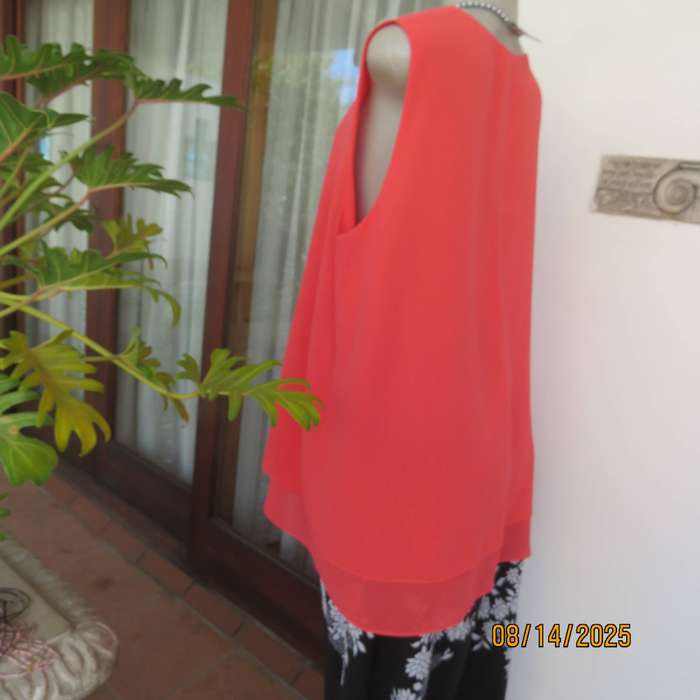 DIVANE crimson 2 layer sleeveless embellished top size 42. Sheer polyester.