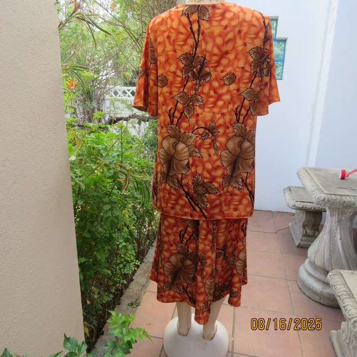 Owner made 2 pc skirt-top outfit in burnt orange and brown. Size 44.