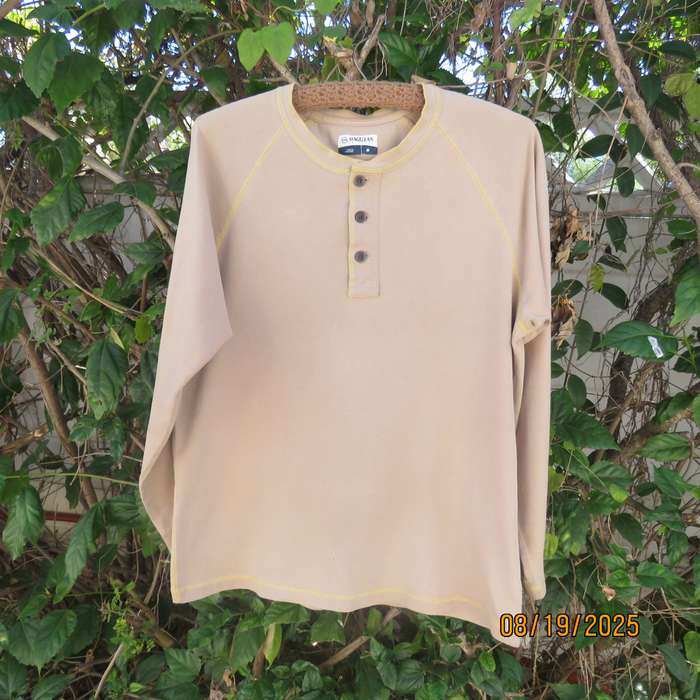 MEGALLAN Outdoor men's long sleeve T shirt in sand colour. Size medium