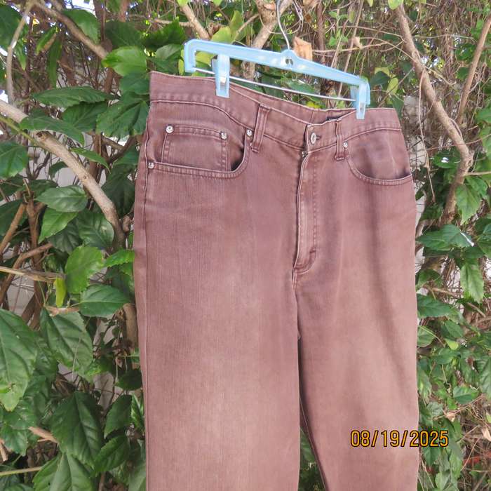 UZZI slim golden brown jeans in size 36. Italian fabric. Used a lot.