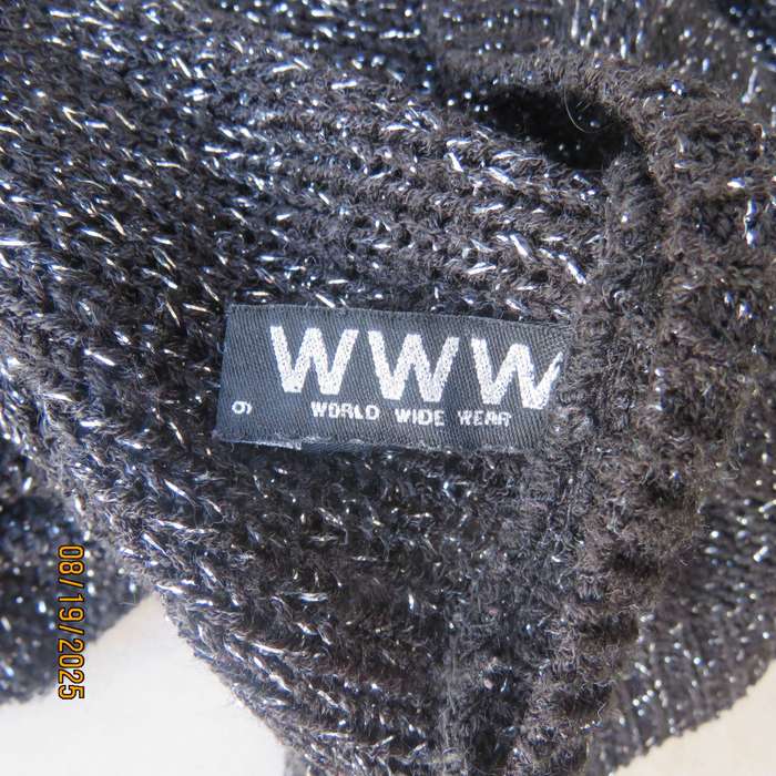 WWW black and silver acrylic-lurex knit slip over top. Day-evening wear. Size 32
