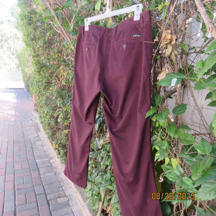 Dark maroon polycotton chino tailored pants size 36. Pockets back-sides.