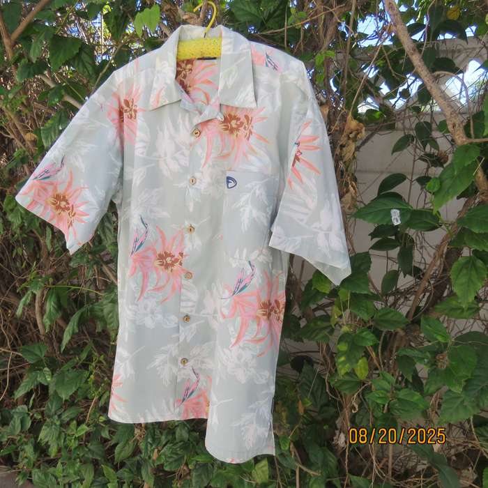 FRONTLINE short sleeve cotton shirt in mint green with peach-white print. Size M