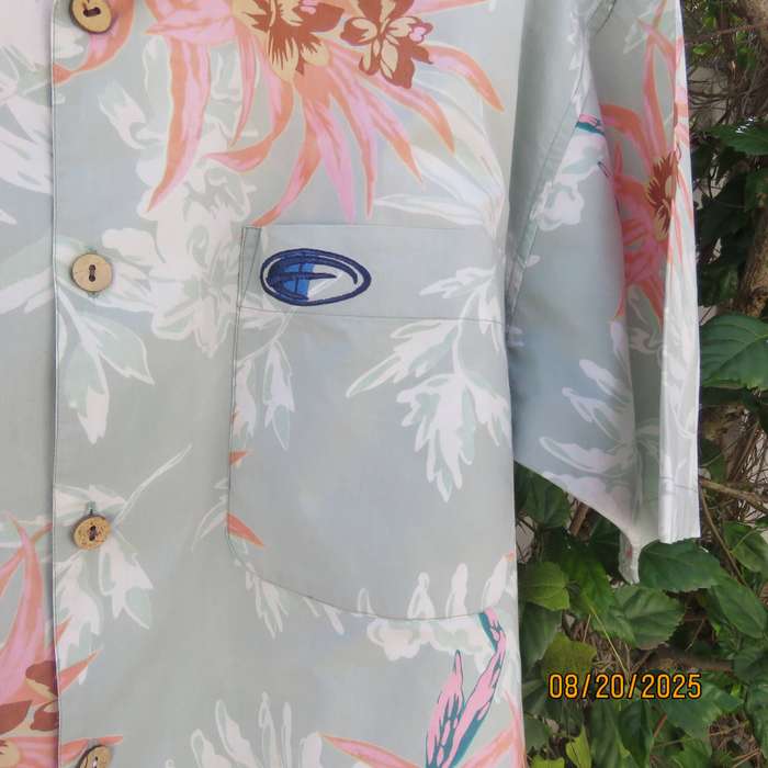 FRONTLINE short sleeve cotton shirt in mint green with peach-white print. Size M