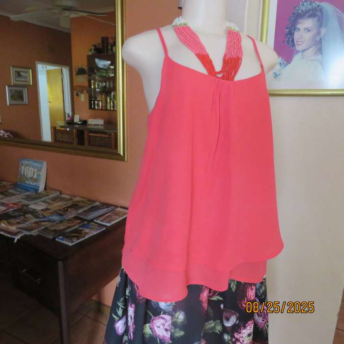 EXACT summer strappy top in crimson sheer polyester. 2 layers. Size 36