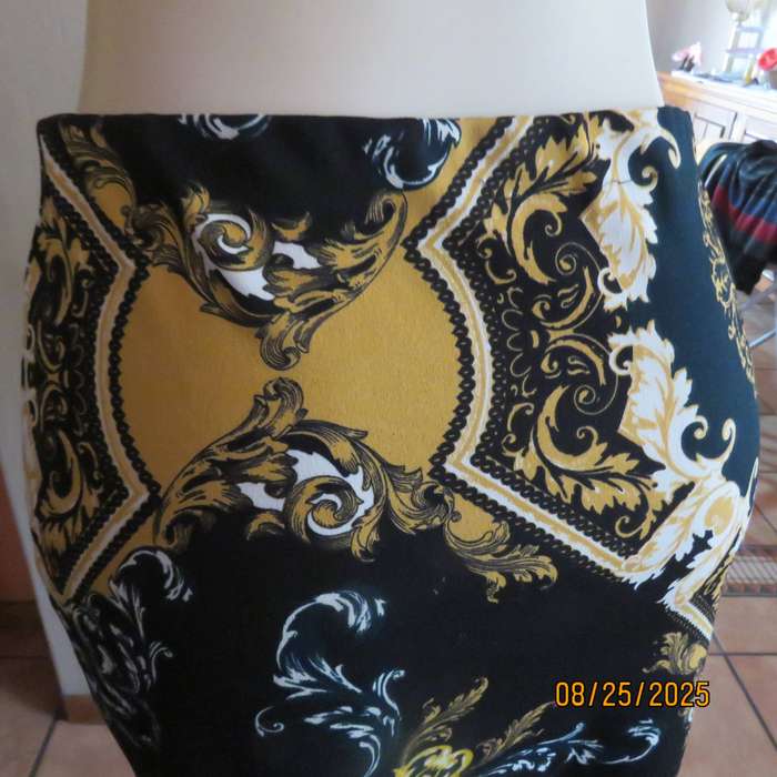 JUDY'S Pride baroque printed bodycon stretch polyester skirt in black-mustard-white. Size 42