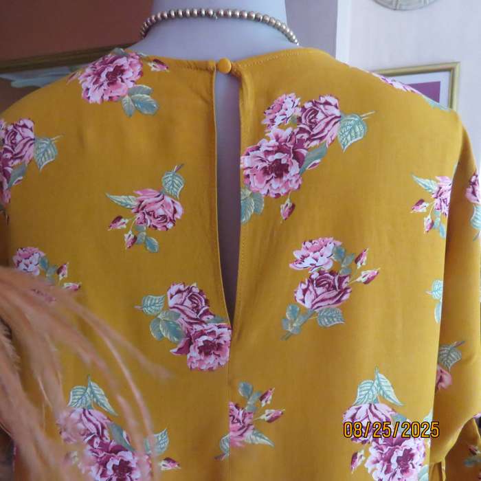 EDITION amber yellow long rayon slip over top size 36. Short sleeves. Pink posies.