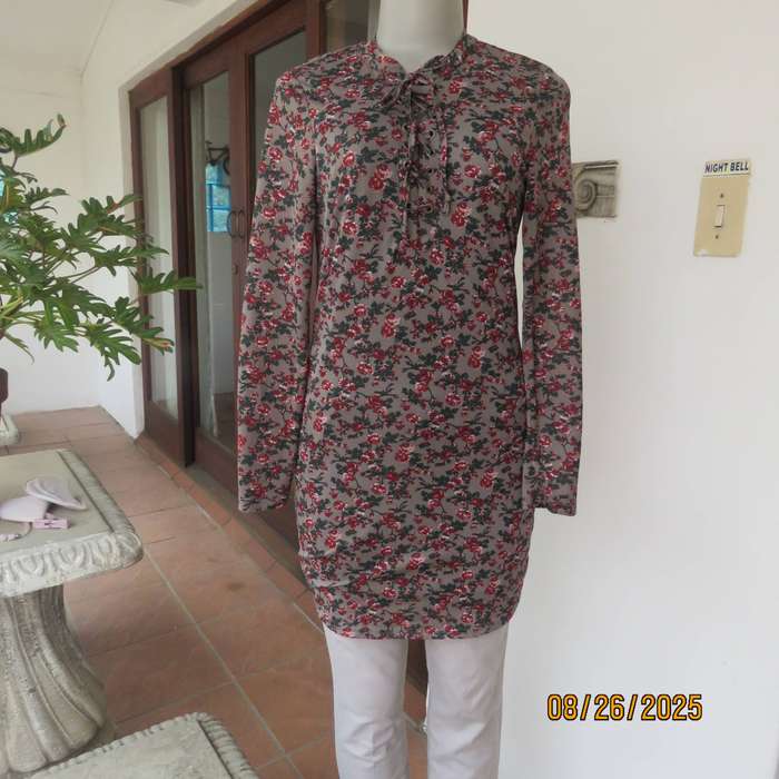 ONLY long fully lined stretch polyester mouse grey with red-green flowers. Size 32