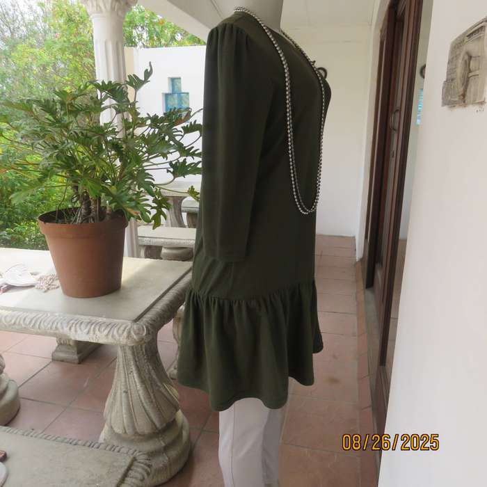 INWEAR slip over seaweed green woven stretch polyester top-dress. Size 34