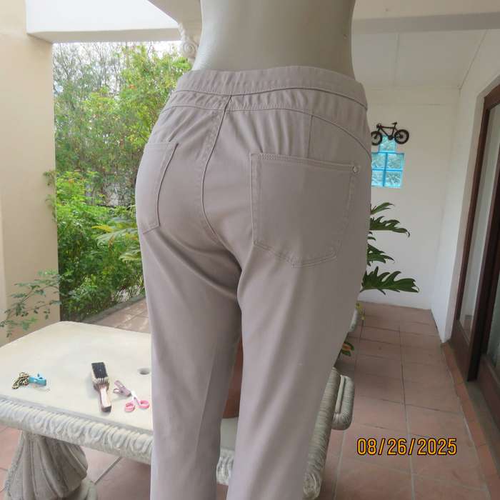DAVID Jones silver grey skinny pants size 34. Elasticated waist. Short side zip