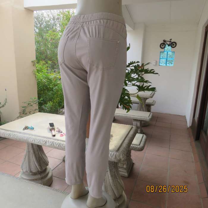 DAVID Jones silver grey skinny pants size 34. Elasticated waist. Short side zip
