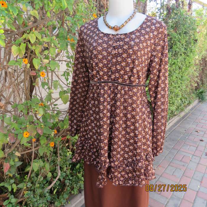 MILADY'S long brown slip over long sleeve empire style top. Size 38