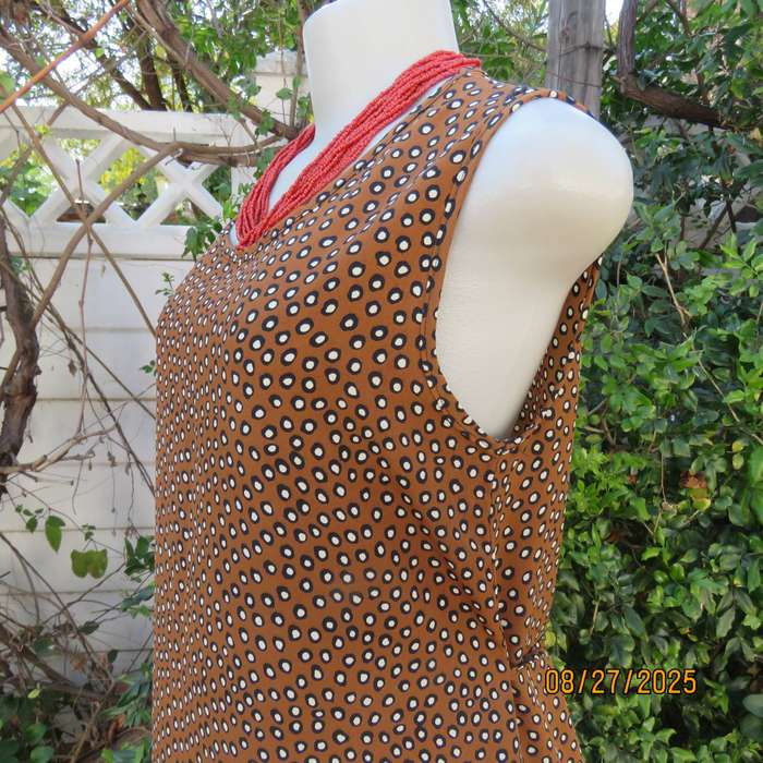 Caramel ankle length shift dress with black-white tiny circles. Size 36