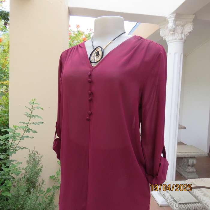 KELSO rosewood colour long sleeve sheer polyester slip over top size 36.