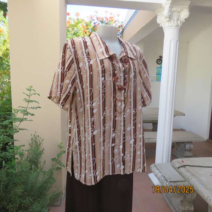 Classic short sleeve polyester vertical striped top in cream-brown-orange. Size 42