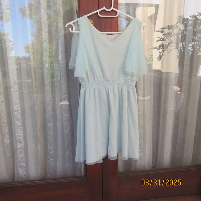 ZARA Kids pale mint green dress in 2 layers for girl 11 to 12 years old..