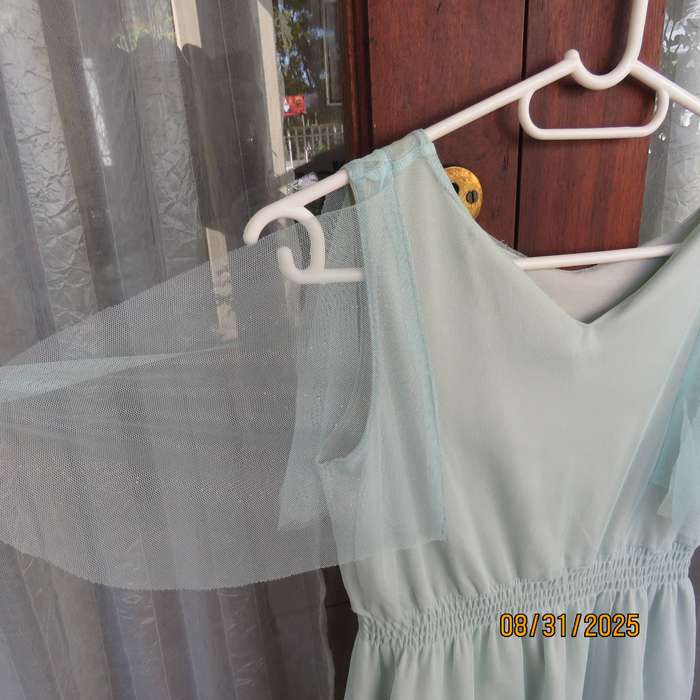 ZARA Kids pale mint green dress in 2 layers for girl 11 to 12 years old..