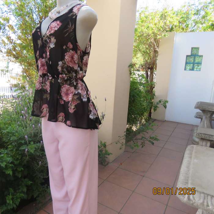 EMILY Rose black-pink floral sheer polyester cross over top size 38