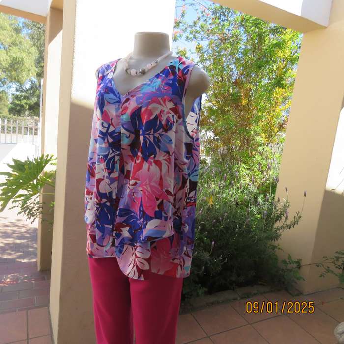 MILADY"S cool colourful slip over sleeveless top size 42. Front overlay.