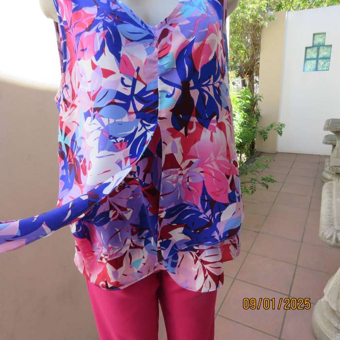MILADY"S cool colourful slip over sleeveless top size 42. Front overlay.