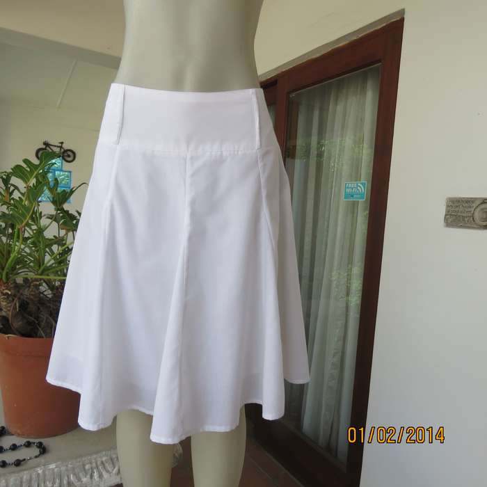As new white gored skirt with wide yoked waistband.Zip at size. Size 36 by IMAGE.2Layers polycotton.
