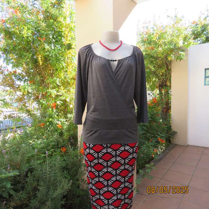 KARA mottled grey stretch polyester long sleeve fold over top. Size 36.