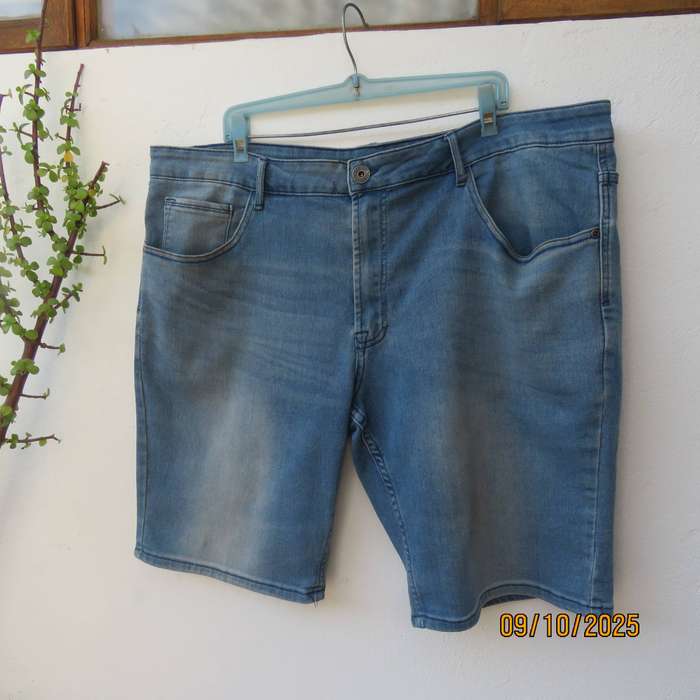 Blue denim polycotton stretch jean shorts in size 42. Decent leg length.