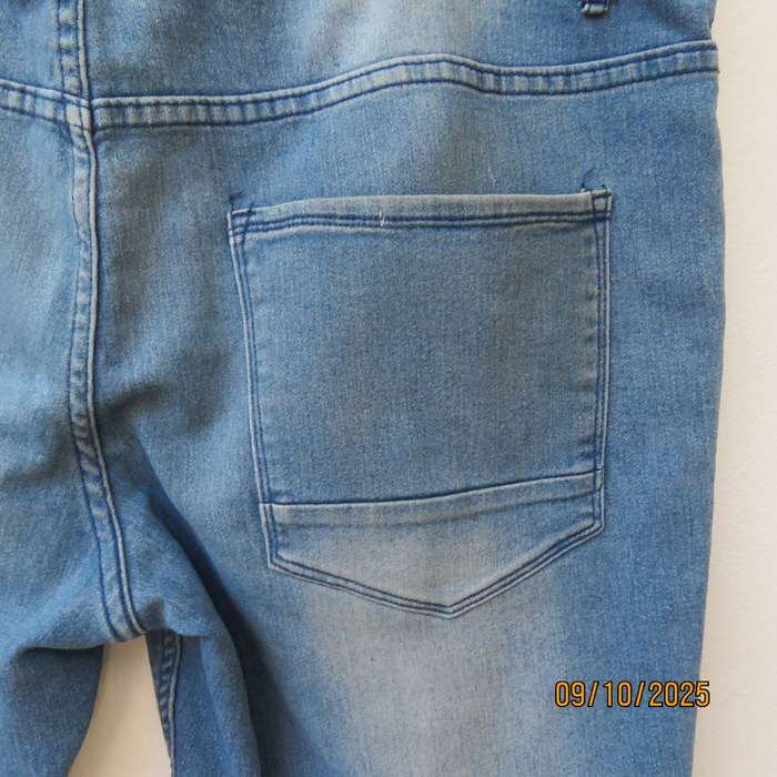 Blue denim polycotton stretch jean shorts in size 42. Decent leg length.